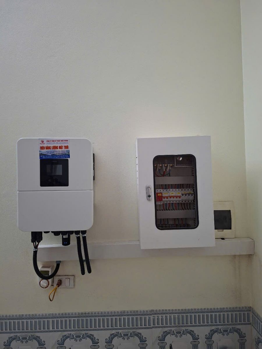 thi-cong-lap-dat-dien-nang-luong-mat-troi-tai-ha-noi-gia-tot-nhat